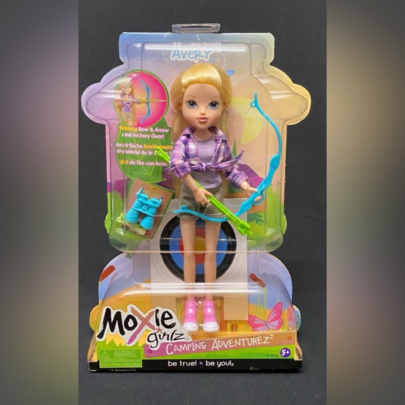 Moxie Girlz Camping Adventurez Archery Champion Doll ~ Avery Brand NEW - Picture 1 of 8
